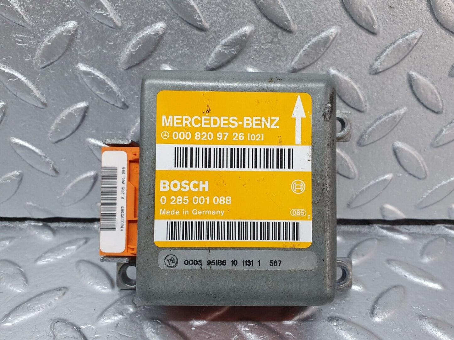 42158 Mercedes-Benz R129 320SL Coupe Crash Sensor Bosch 0008209726 0285001088