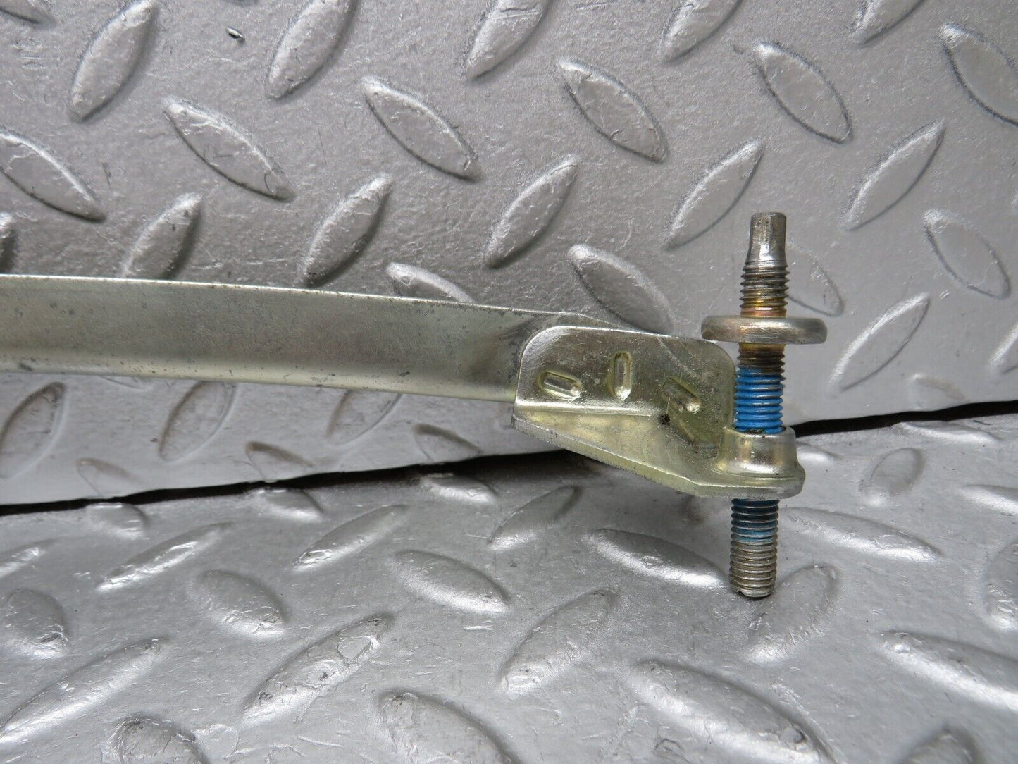 37802 Mercedes-Benz A124 320E Cabriolet Front Left Window Channel