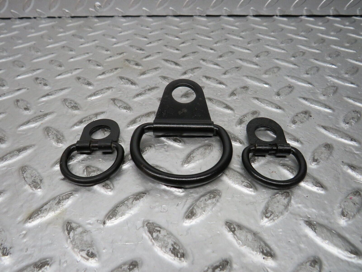 27735 Mercedes-Benz S124 300TE Wagon Trunk Cargo Hook Clip Set