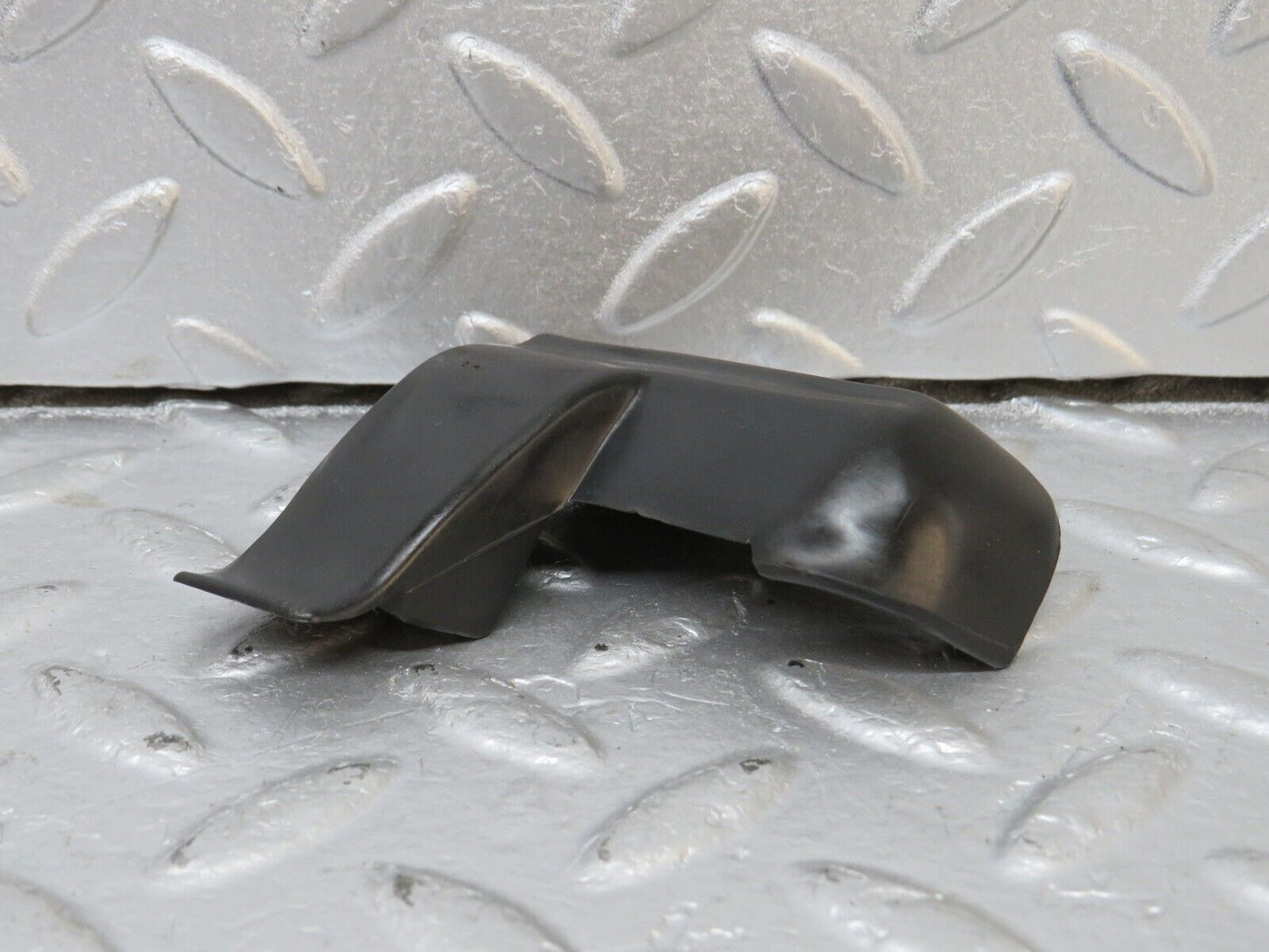40571 Mercedes-Benz W123 300D Rear Left Fender Wing Lower Moulding Trim