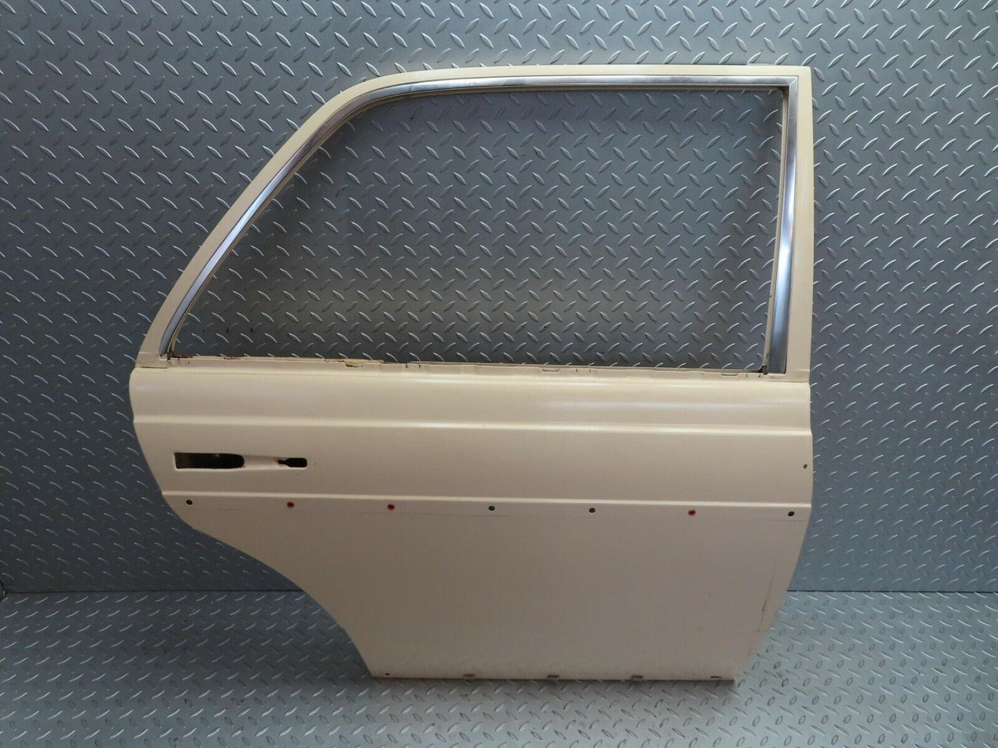 7001 Mercedes-Benz W123 230E Rear Right Door