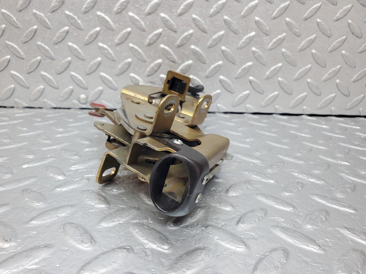 44983 Mercedes-Benz R129 300SL Coupe Rear Left Roof Lock Mechanism 1298000574