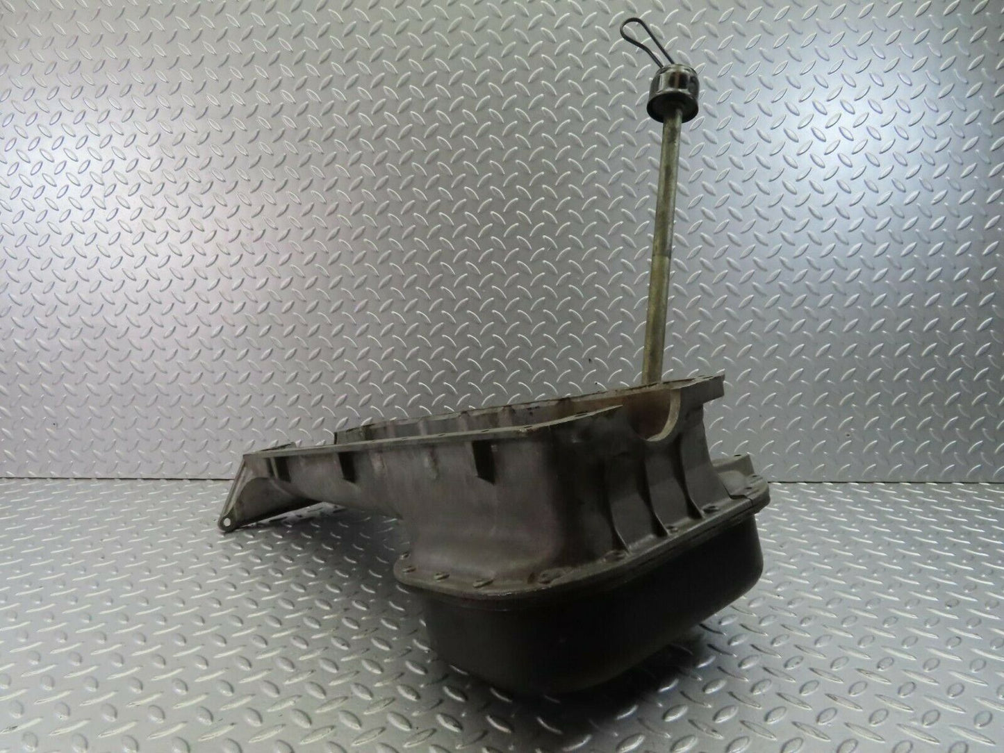 9750 Mercedes-Benz W111 Oil Pan Oil Sump 1800142302
