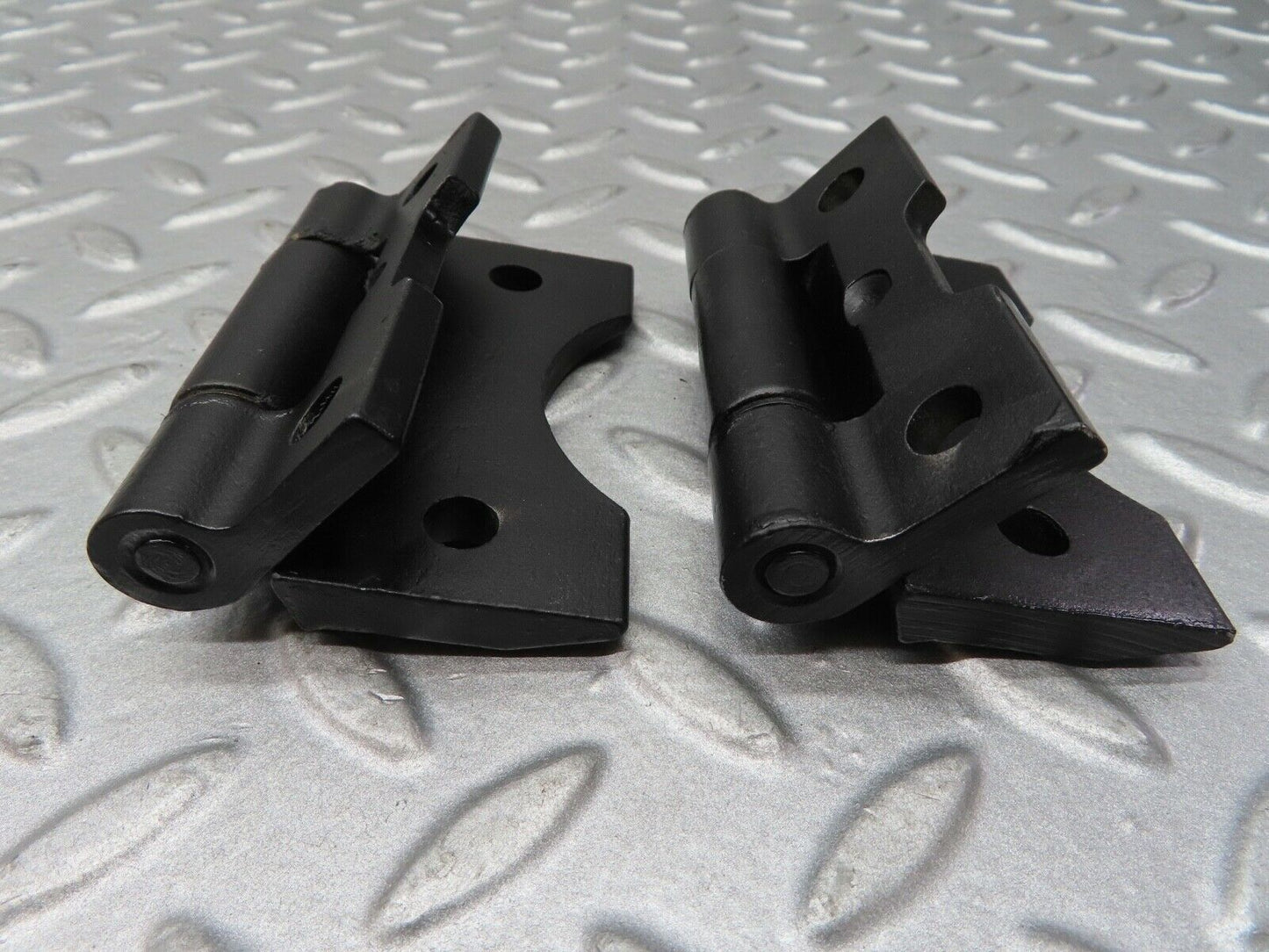 17008 Mercedes-Benz C123 280CE Coupe Door Hinges Pair 1237200037