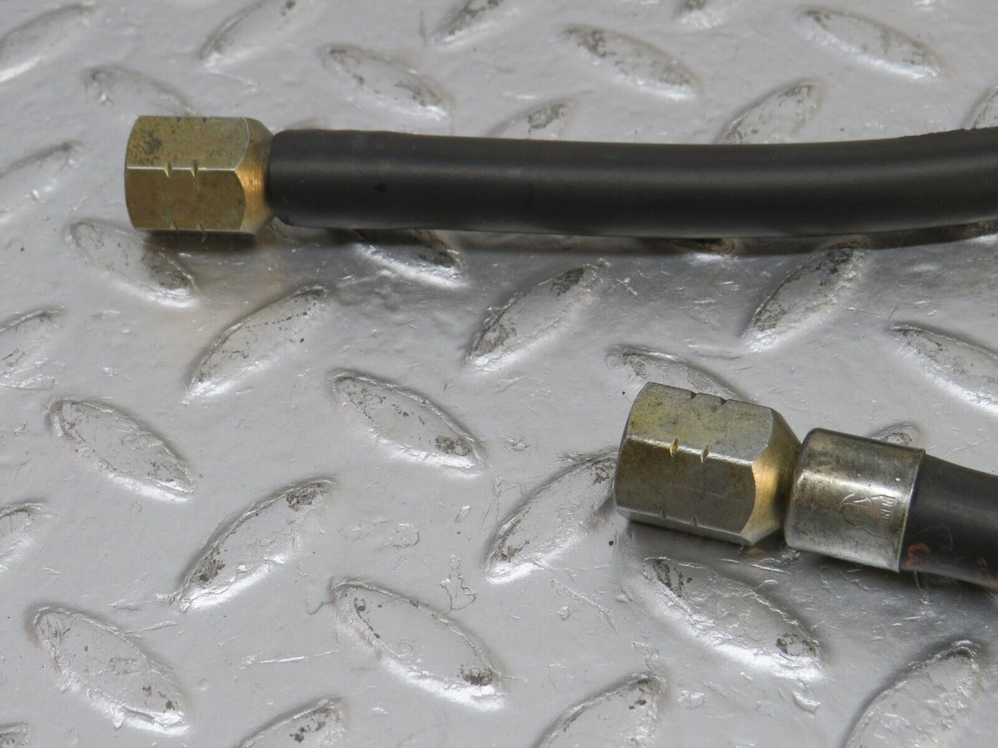33800 Mercedes-Benz W201 190E 2.0L Fuel Hose Pipe