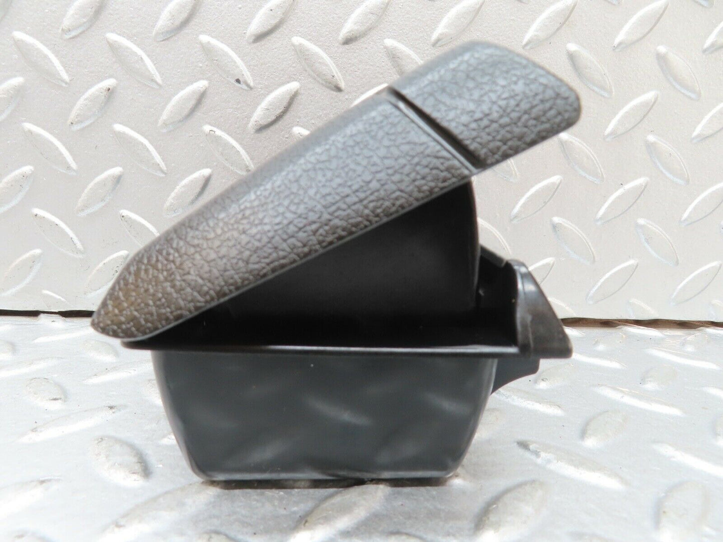 19146 Mercedes-Benz W123 300D Rear Door Ashtray Black