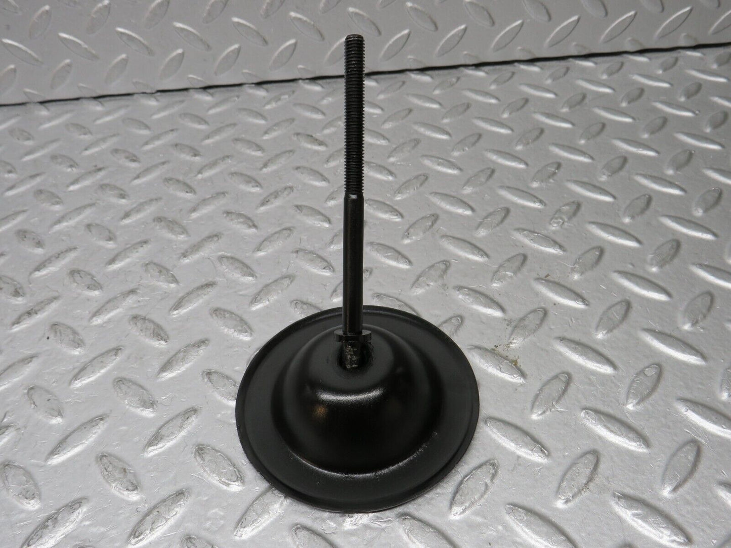 35346 Mercedes-Benz R107 280SL Spare Wheel Holder