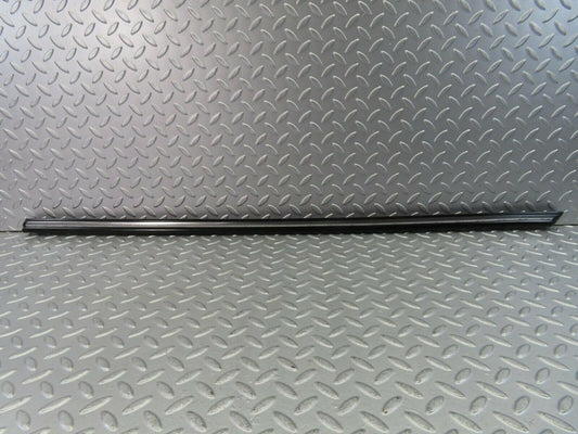 10287 Mercedes-Benz W116 Front Right Door Centre Moulding Trim