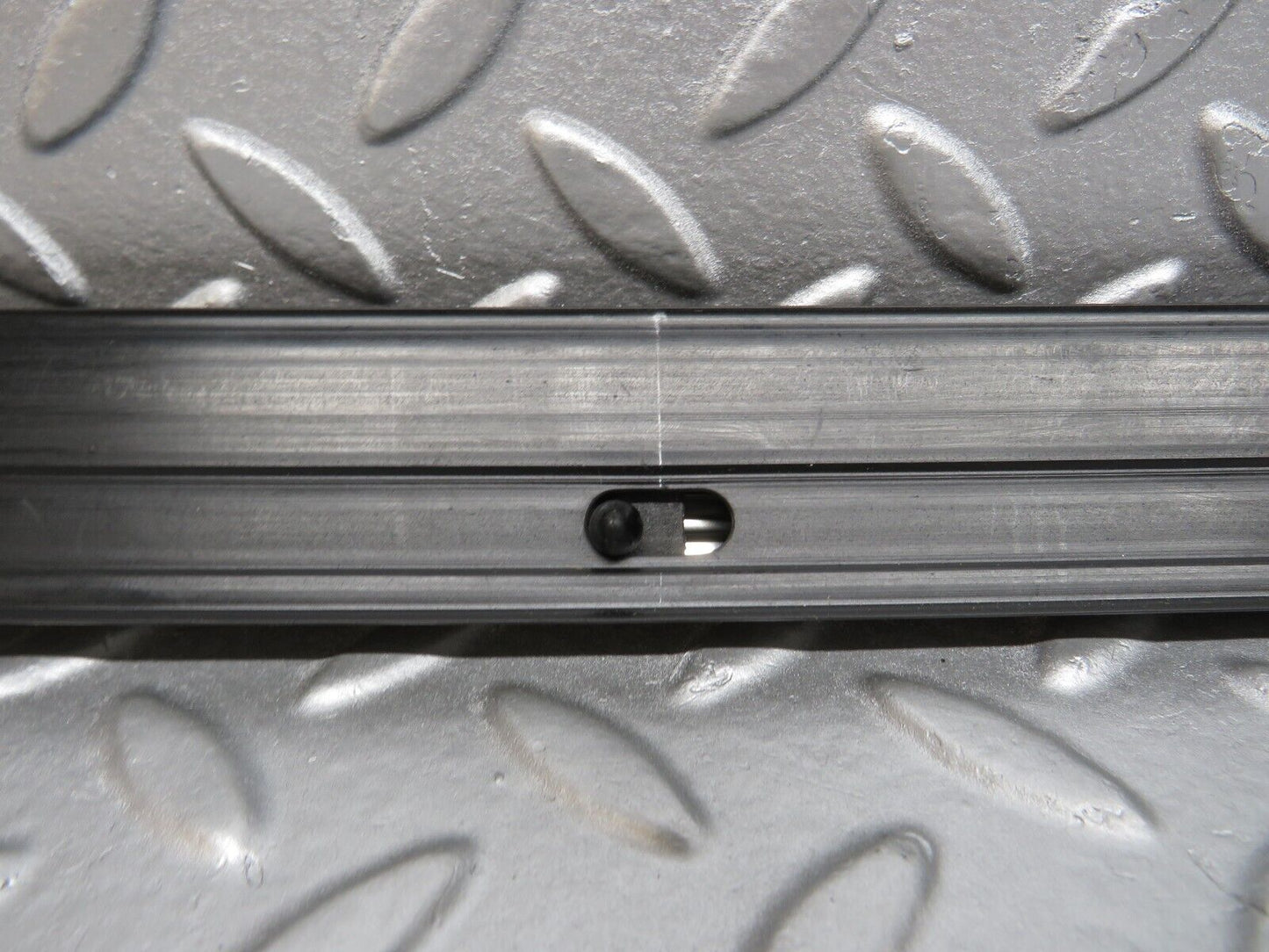 40209 Mercedes-Benz R107 Right Door Centre Moulding Trim