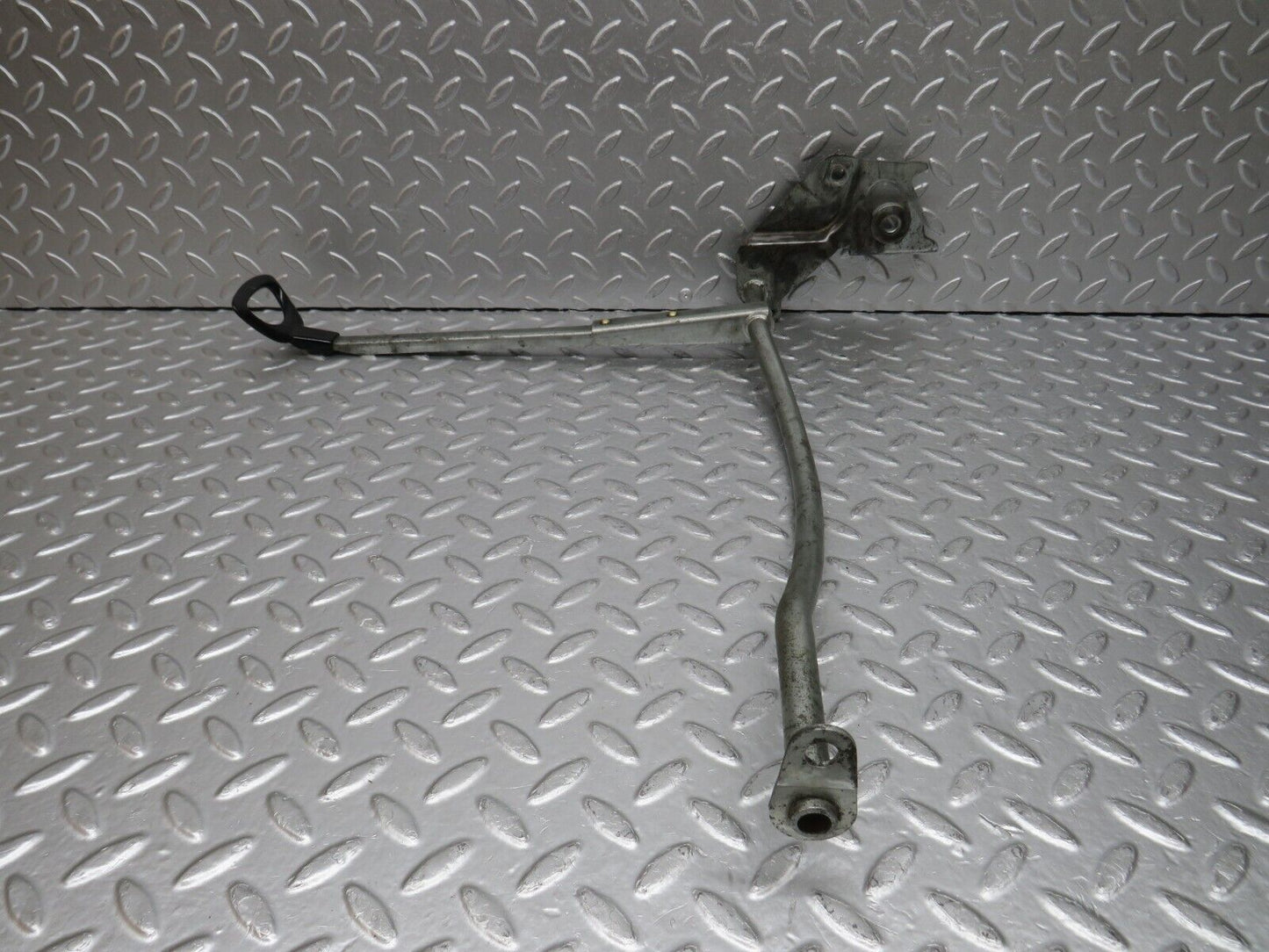 33205 Mercedes-Benz C107 R107 Front Left Seat Sliding Adjust Handle