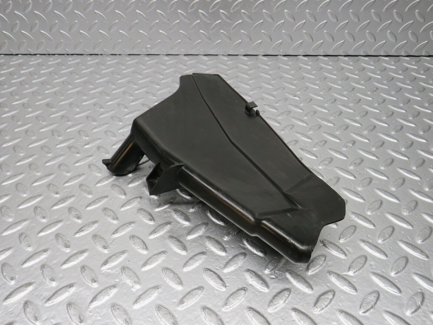 30807 Mercedes-Benz W201 190E 2.0L Front Right Rain Gutter Drain Channel 2016280273