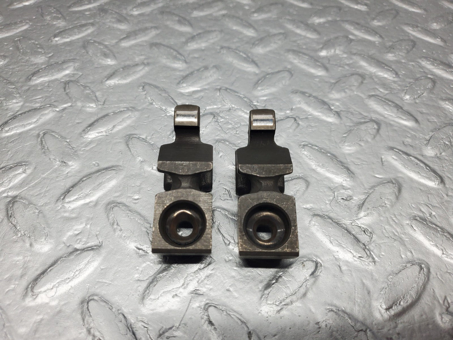 W126 Coupe rocker arm used OEM