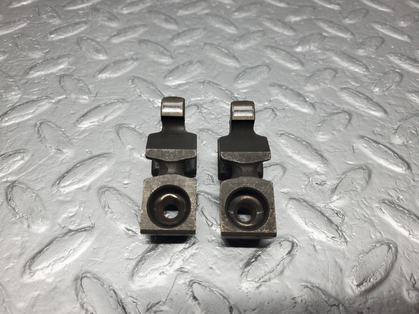W126 Coupe rocker arm used OEM