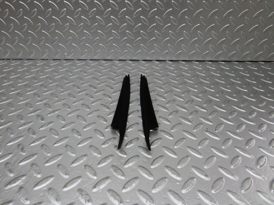 25043 Mercedes-Benz W140 S320 Front Door Window Trim Pair 1407250194 140725029