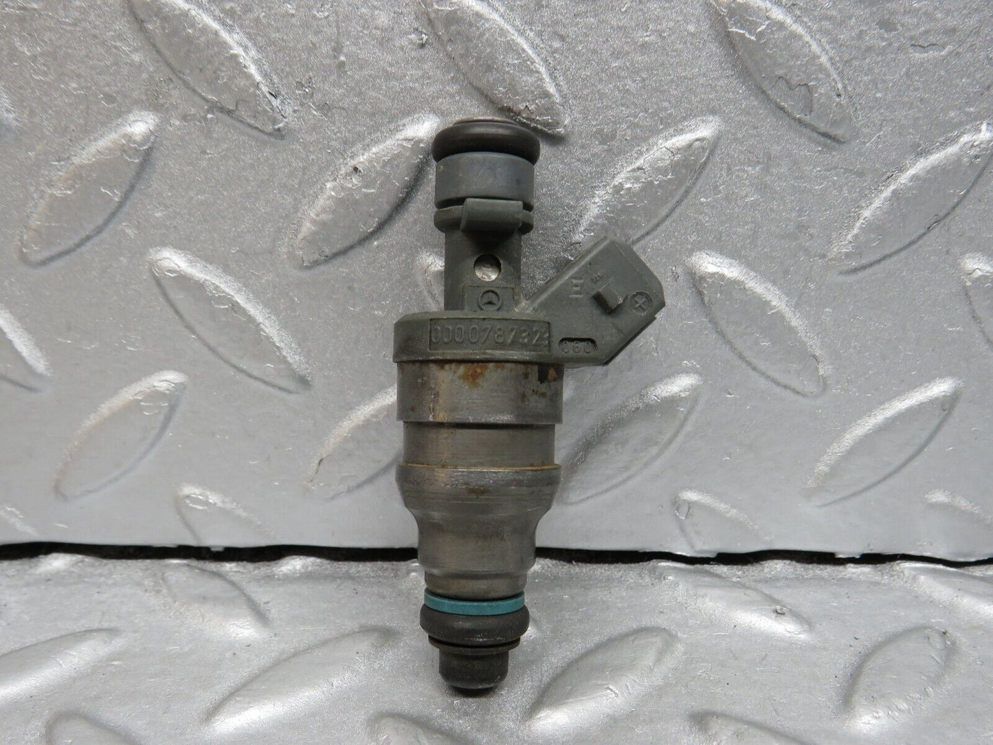38654 Mercedes-Benz R129 280SL Coupe Fuel Injector Bosch 0000787323 0280155209