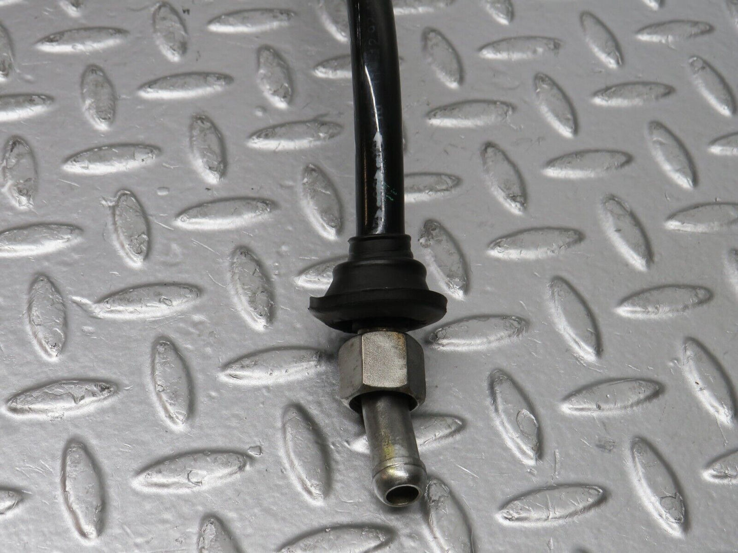 31182 Mercedes-Benz S124 220TE Wagon Brake Servo Vacuum Pipe