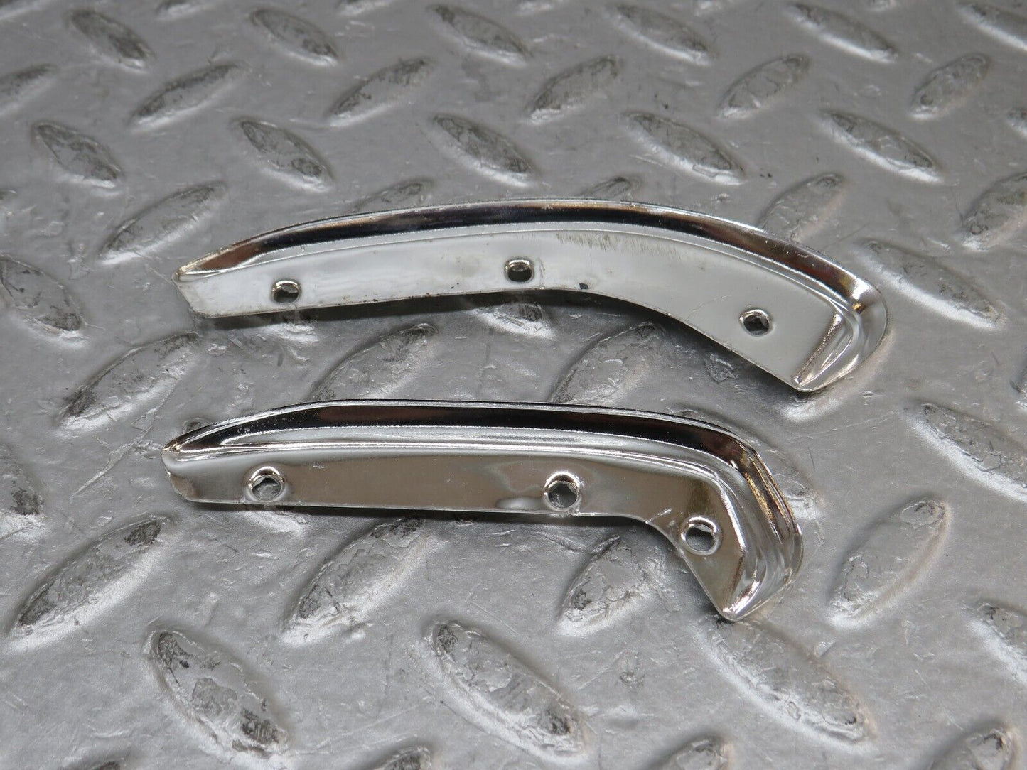 37298 Mercedes-Benz W109 300SEL Interior Door Handle Chrome Trim Pair Right