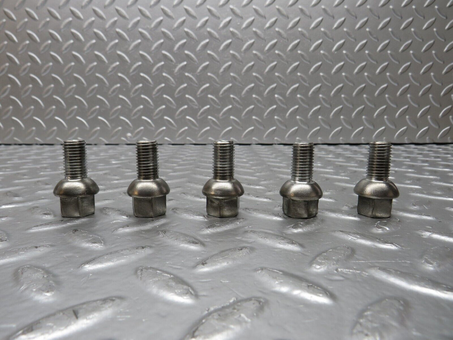 31109 Mercedes-Benz 5x Steel Wheel Lug Bolt M12x1.5