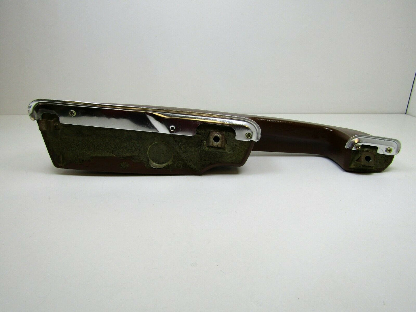 2112 Mercedes-Benz W116 350SE Front Right Door Handle Armrest Brown