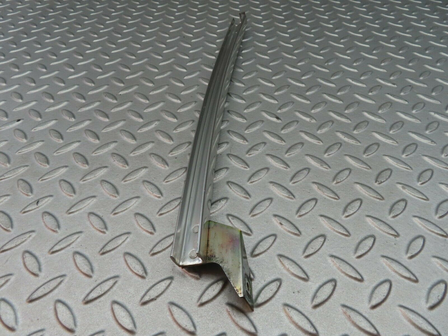 5790 Mercedes-Benz W123 200 Rear Right Chrome Window Channel