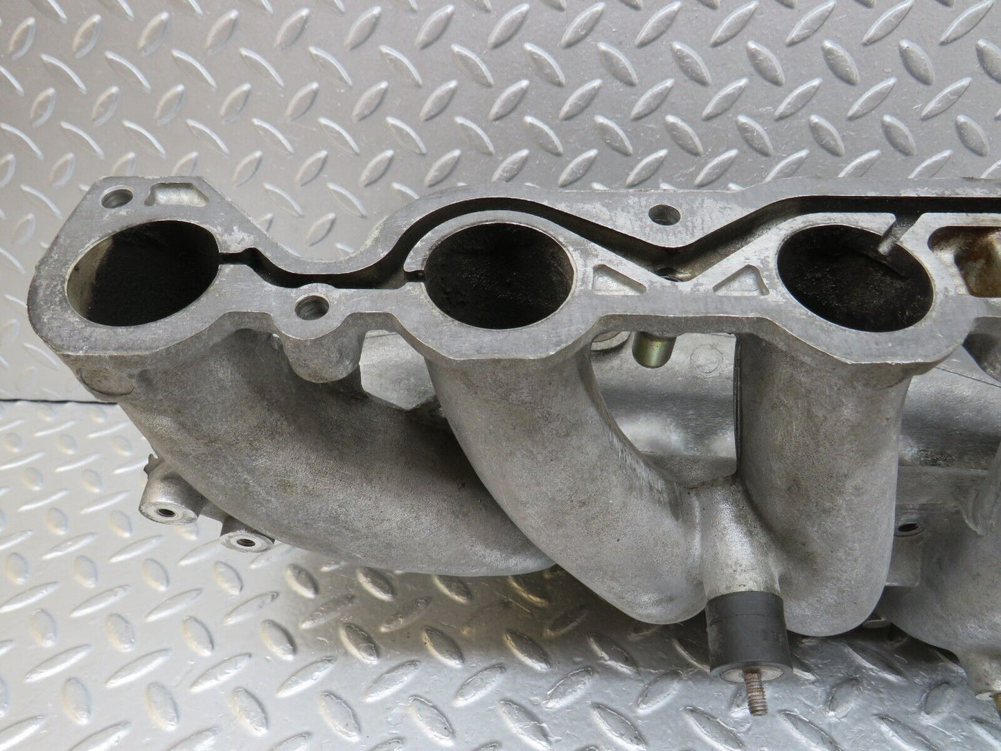 35635 Mercedes-Benz R107 280SL Intake Manifold 1101413701