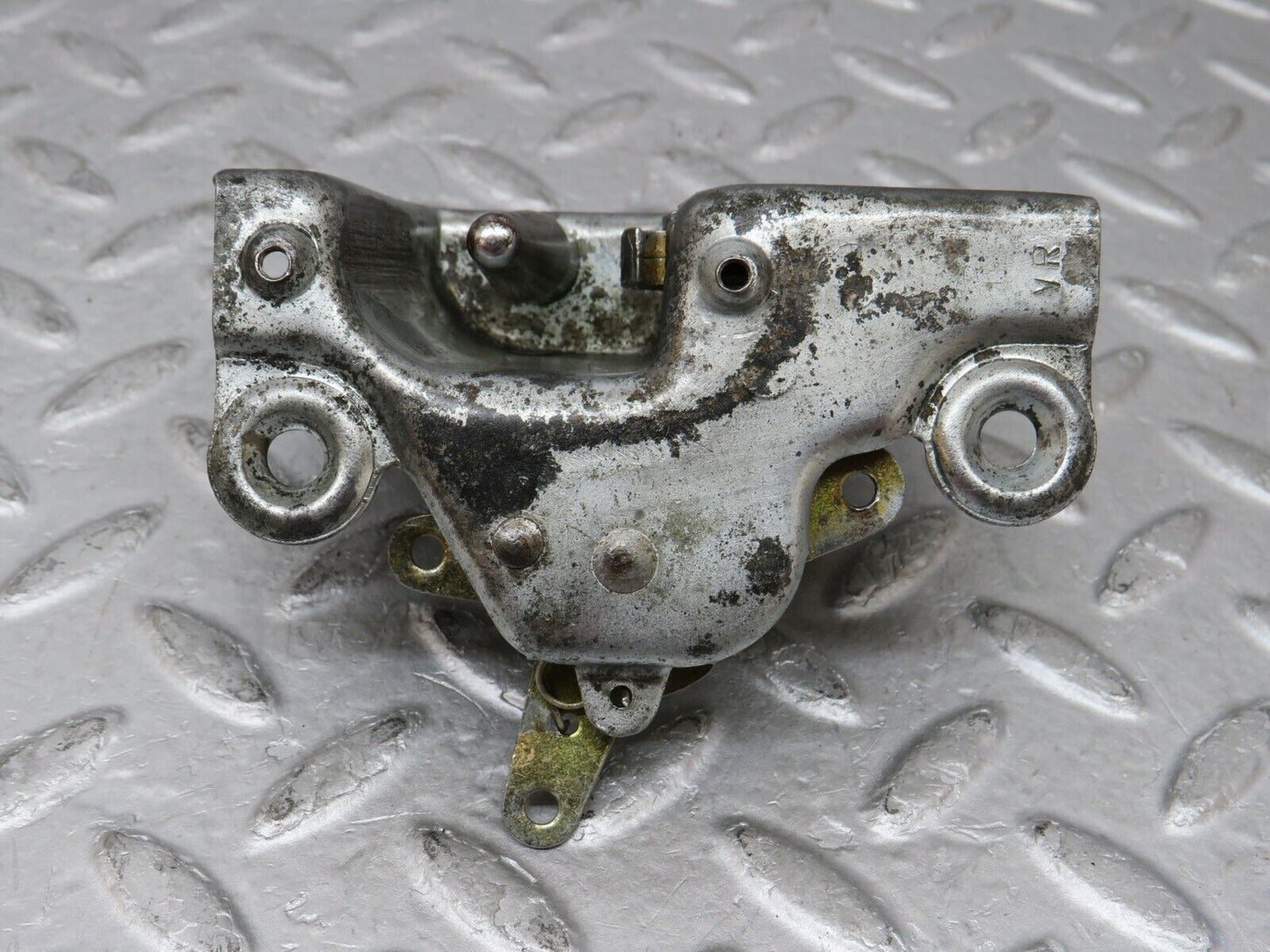35738 Mercedes-Benz W108 Rear Right Door Lock Mechanism