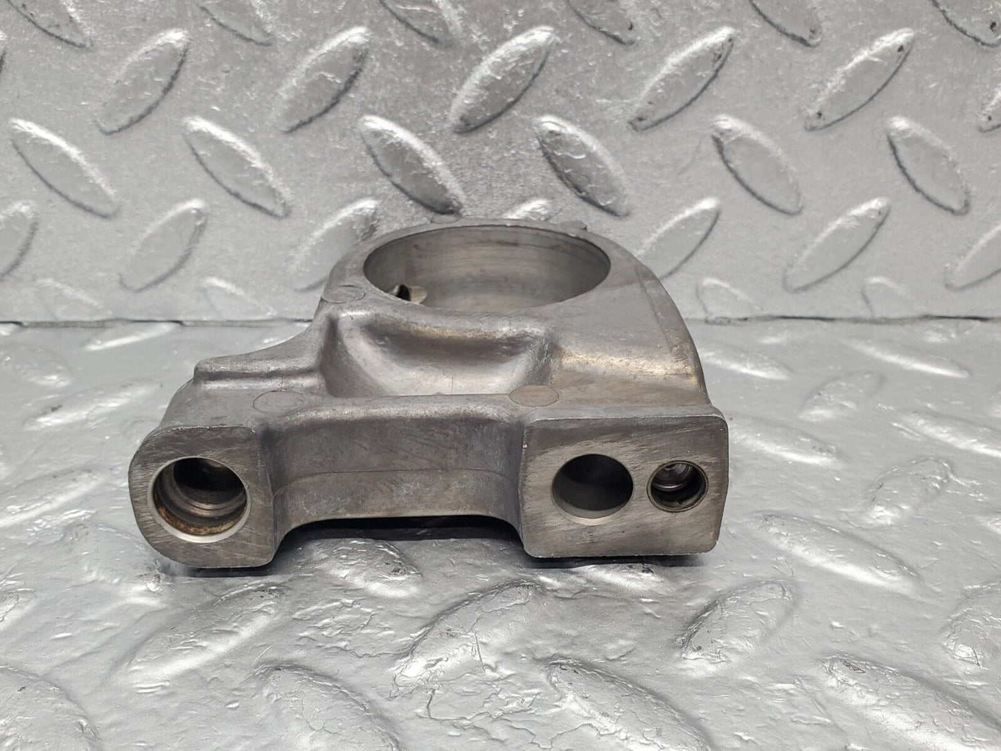 46268 Mercedes-Benz W126 420SE Camshaft Tower Bearing 1160514612