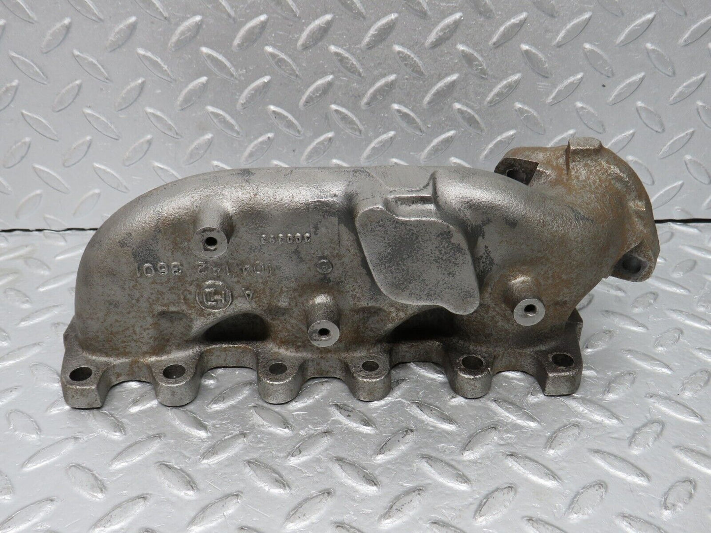 38159 Mercedes-Benz A124 320E Cabriolet Exhaust Manifold 4-6 1041423601