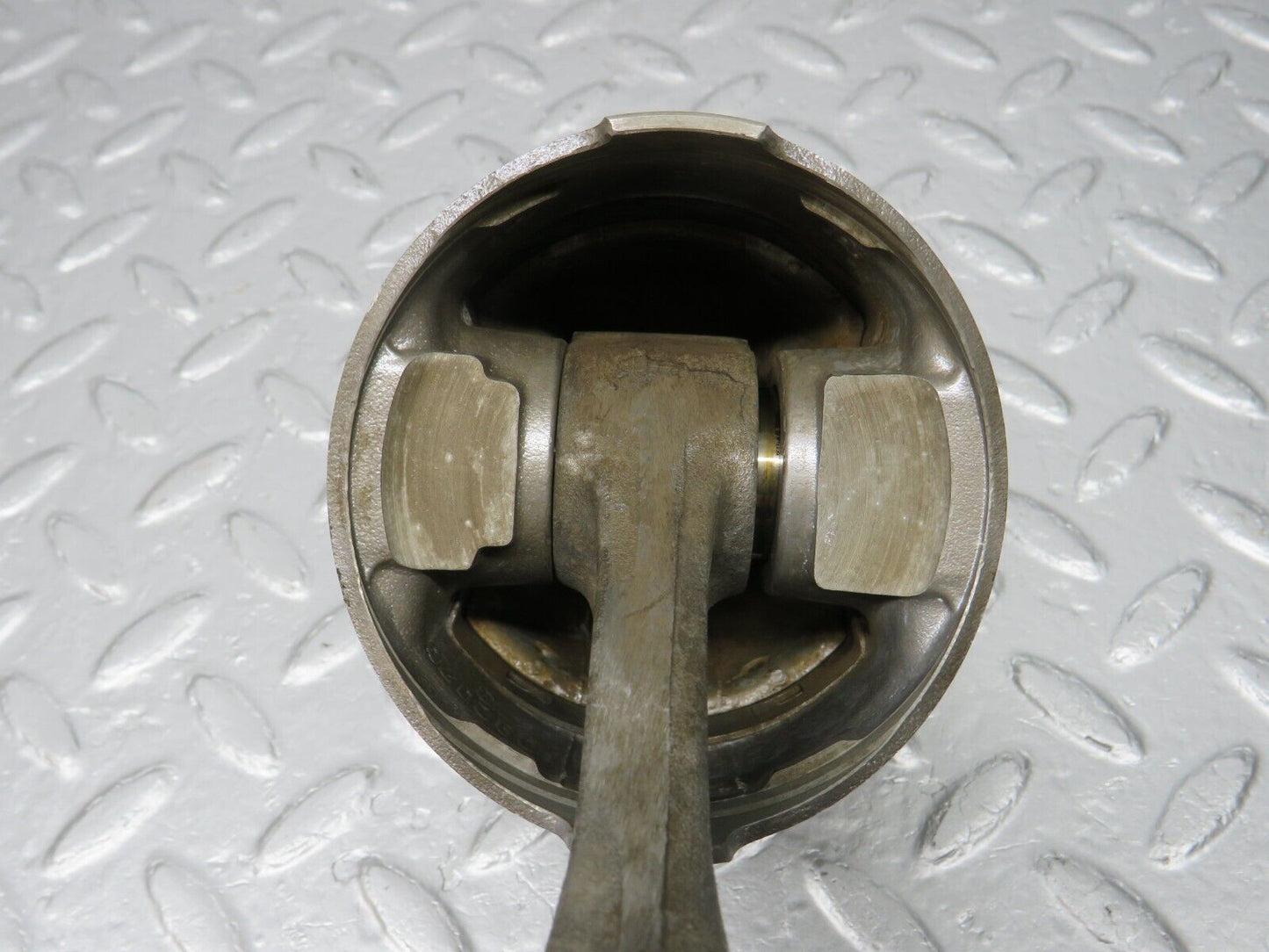 40027 Mercedes-Benz R107 350SL Piston With Connecting Rod 92.00mm