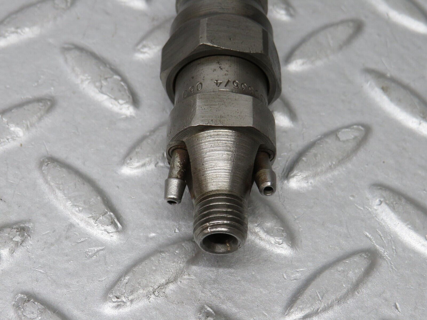 35892 Mercedes-Benz 240D OM616.912 Diesel Fuel Injector Bosch KCA30S35/4