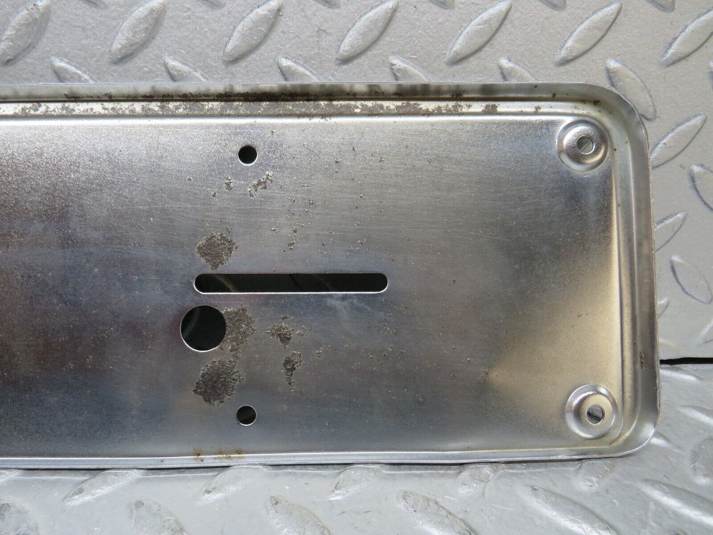37385 Mercedes-Benz W109 300SEL Rear number Plate Holder Chrome