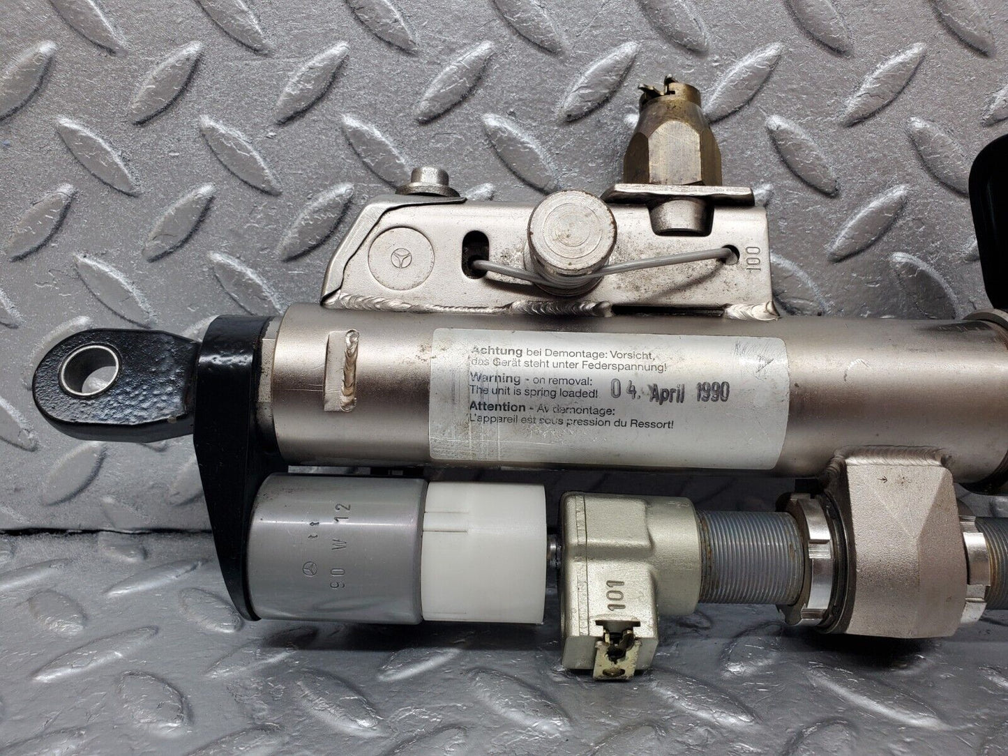45272 Mercedes-Benz R129 300SL Coupe Roll Bar Hydraulic Cylinder Right 1298600435