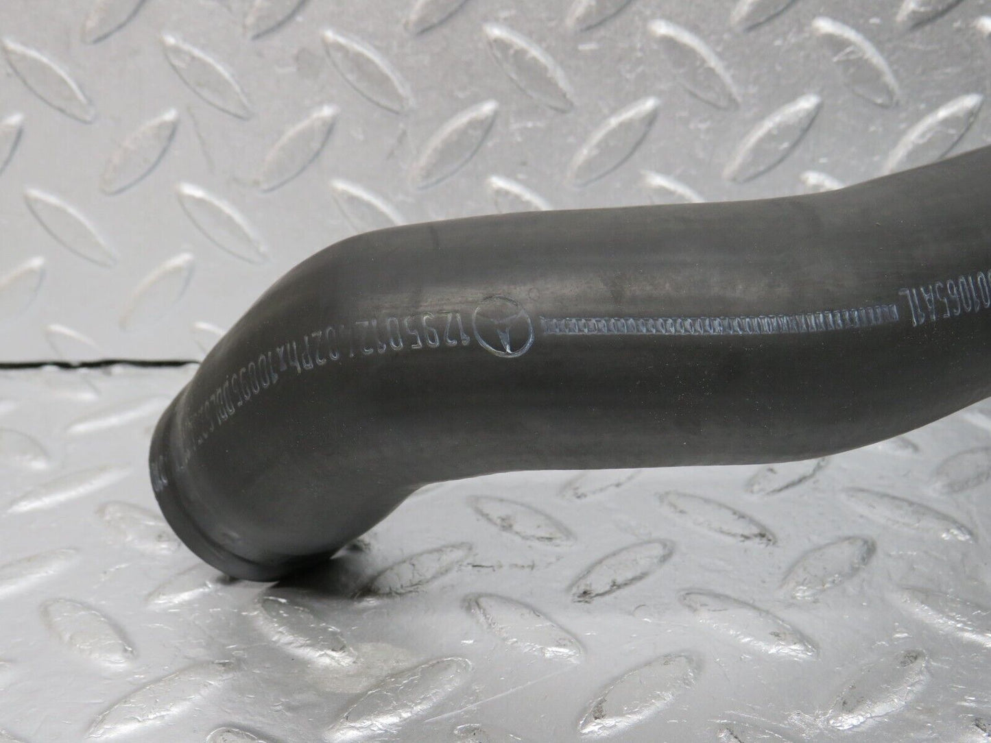 39588 Mercedes-Benz R129 320SL Coupe Radiator Lower Hose Pipe 1295012482