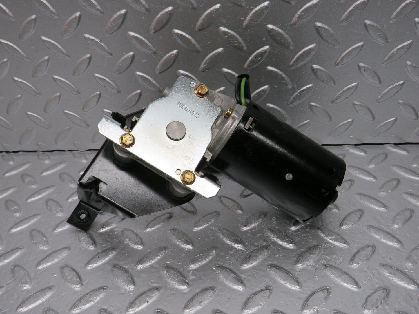 30672 Mercedes-Benz W201 190E Sunroof Motor Bosch with Relay 0390251699