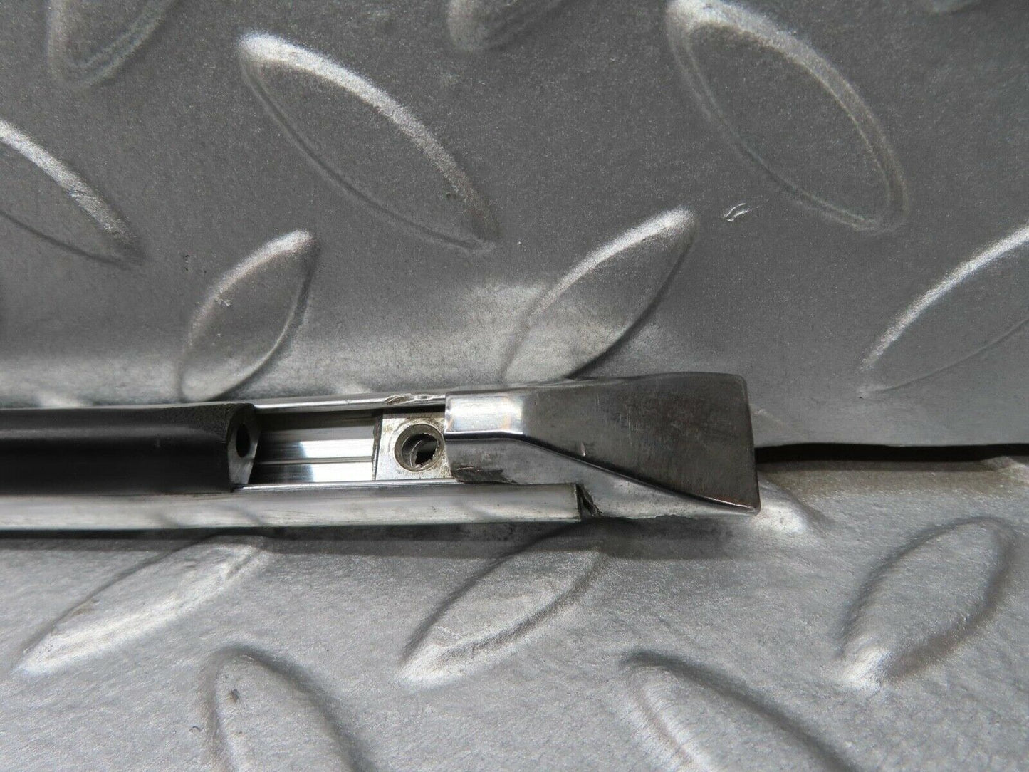 12945 Mercedes-Benz W111 220SE Front Left Door Centre Moulding Trim