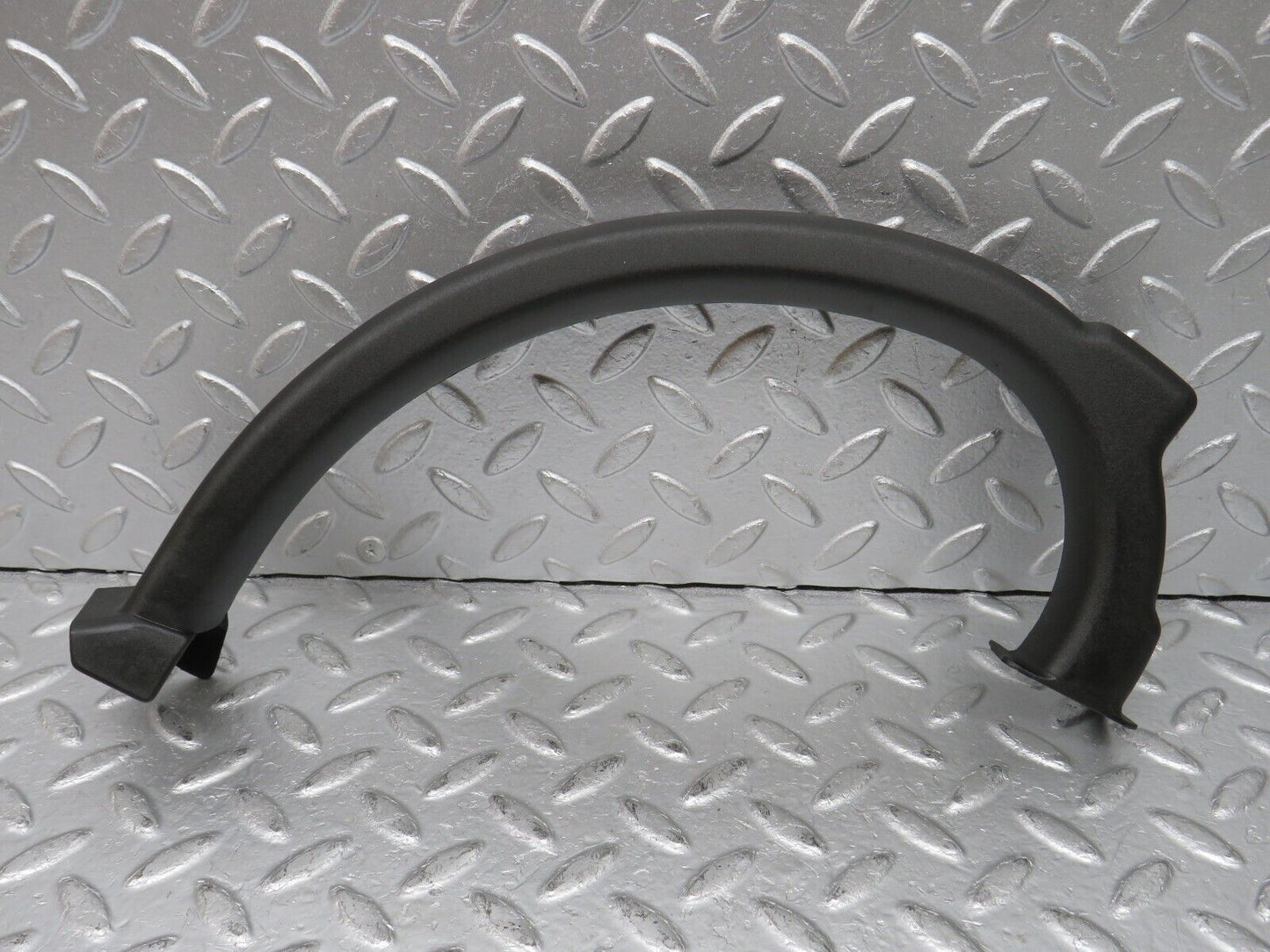 33294 Mercedes-Benz W202 C180 Trunk Lid Hinge Plastic Cover 2028213089