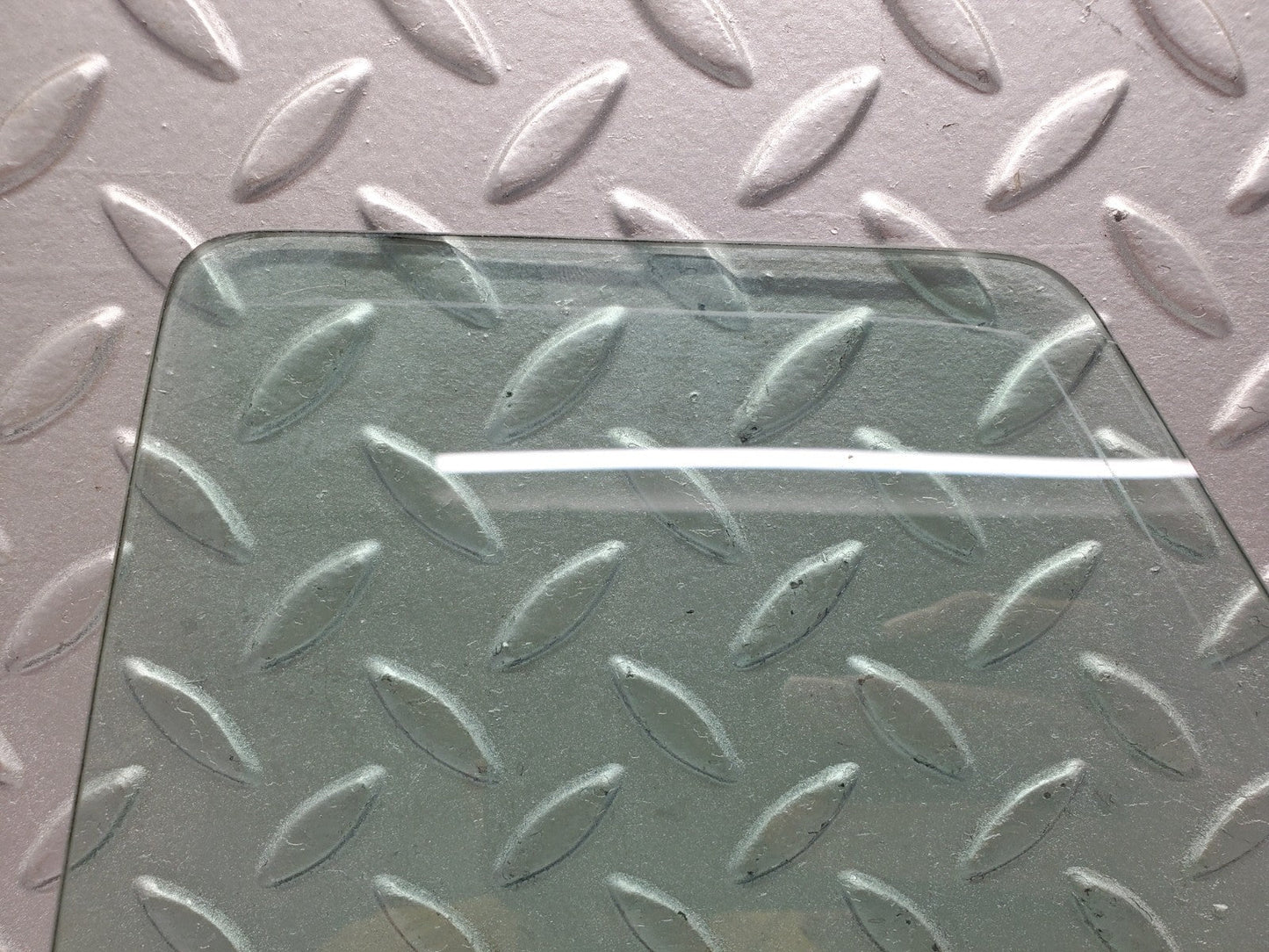 W124 Wagon rear left door quarter window glass used OEM