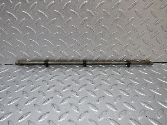 39933 Mercedes-Benz R107 350SL Camshaft Oil Tube
