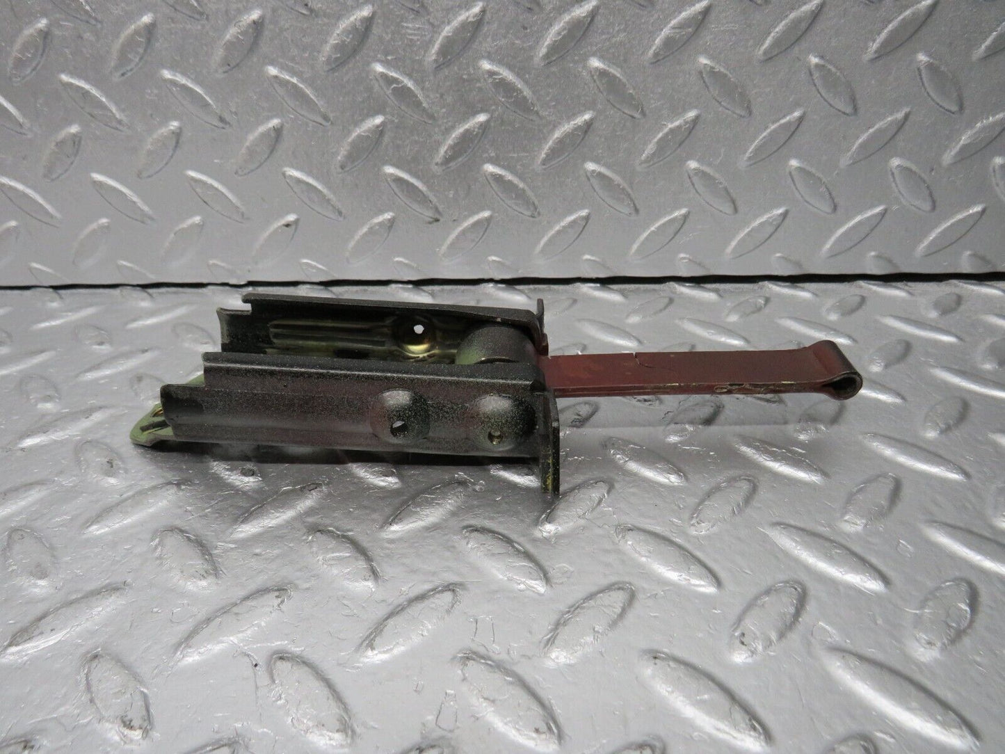 39563 Mercedes-Benz W123 300D Front Right Door Safety Check Strap