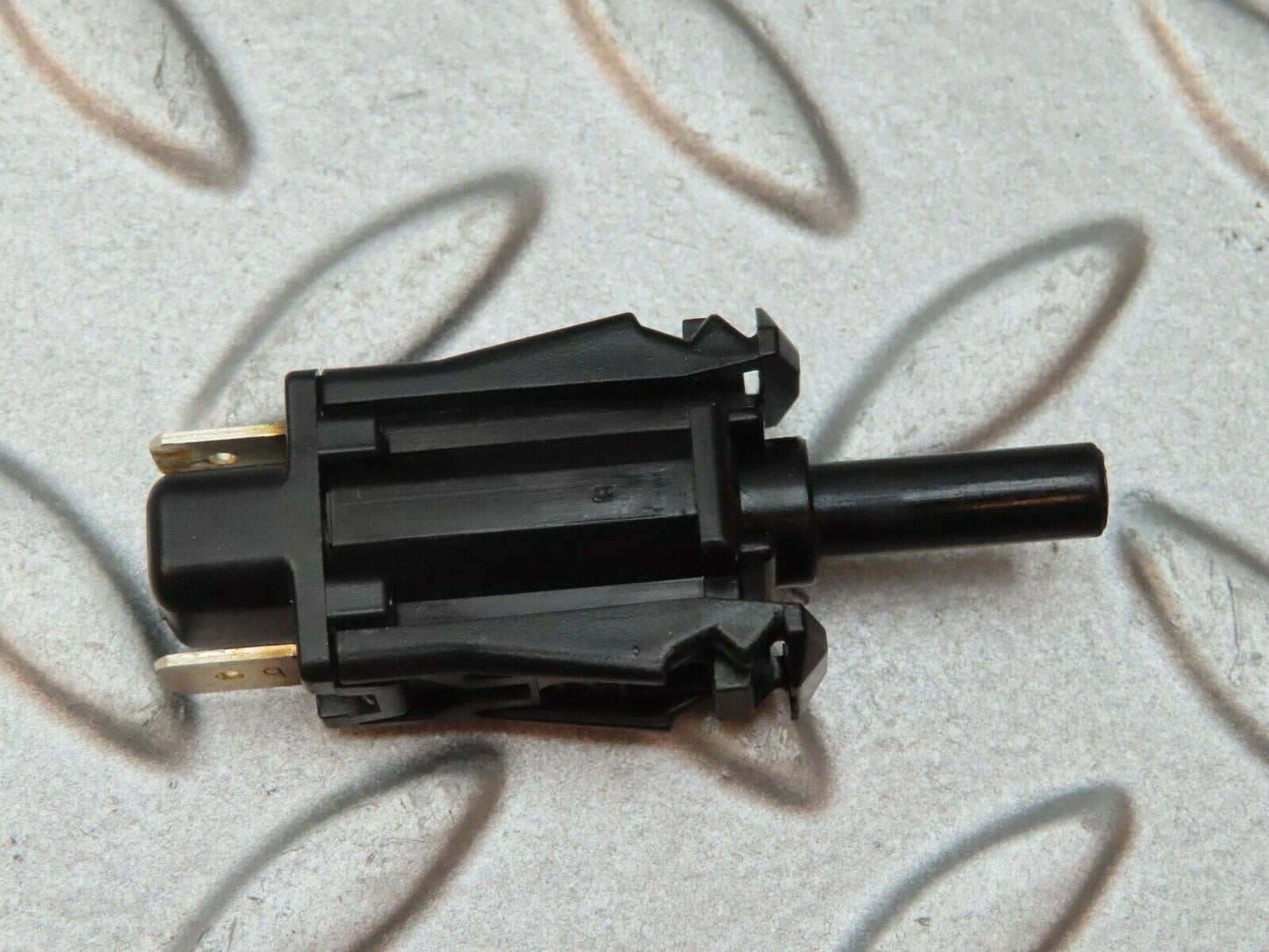 4207 Mercedes-Benz V123 240D LWB Door Contact Switch 0015458714
