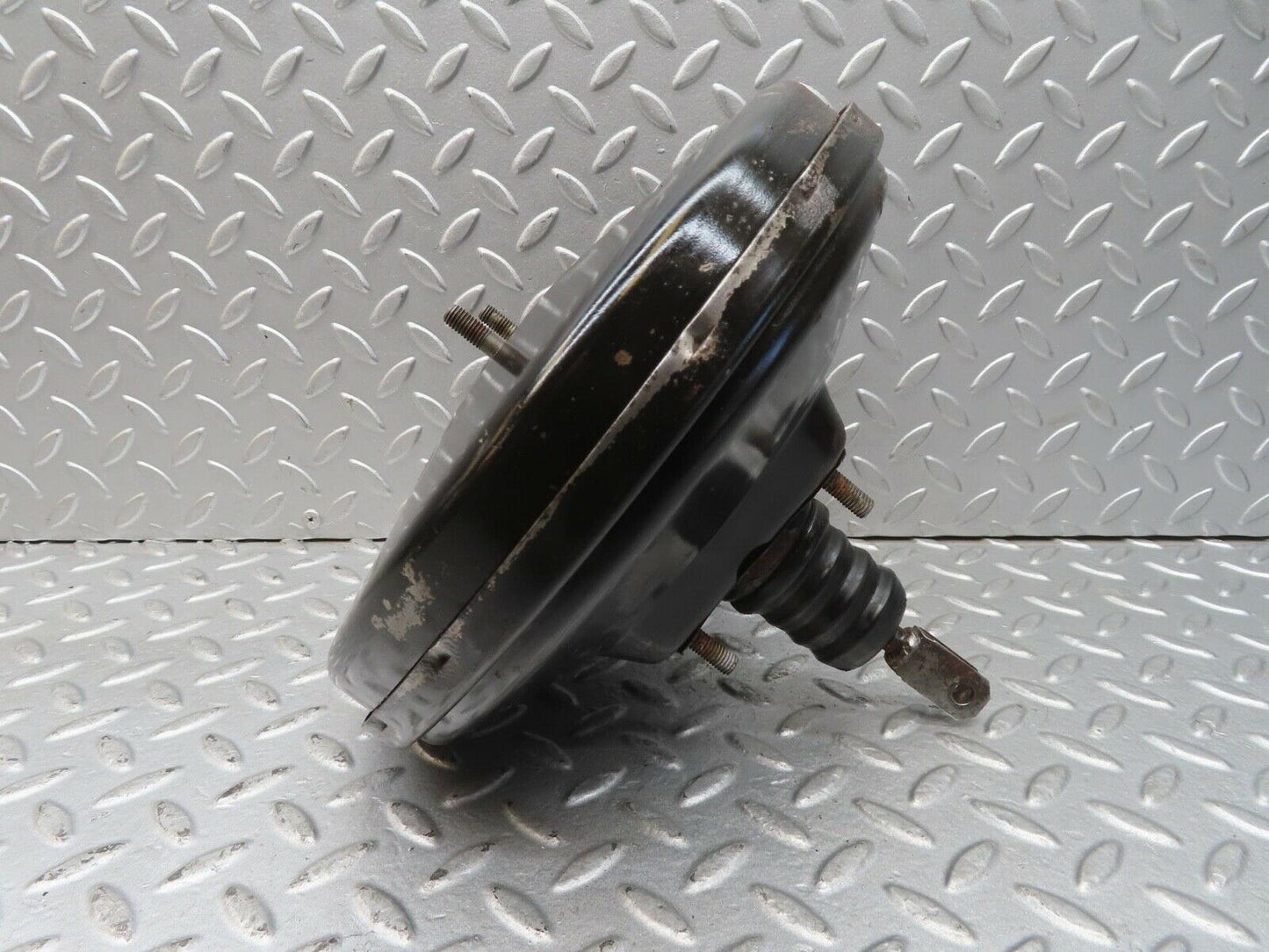 13665 Mercedes-Benz W123 200 Brake Booster Bendix
