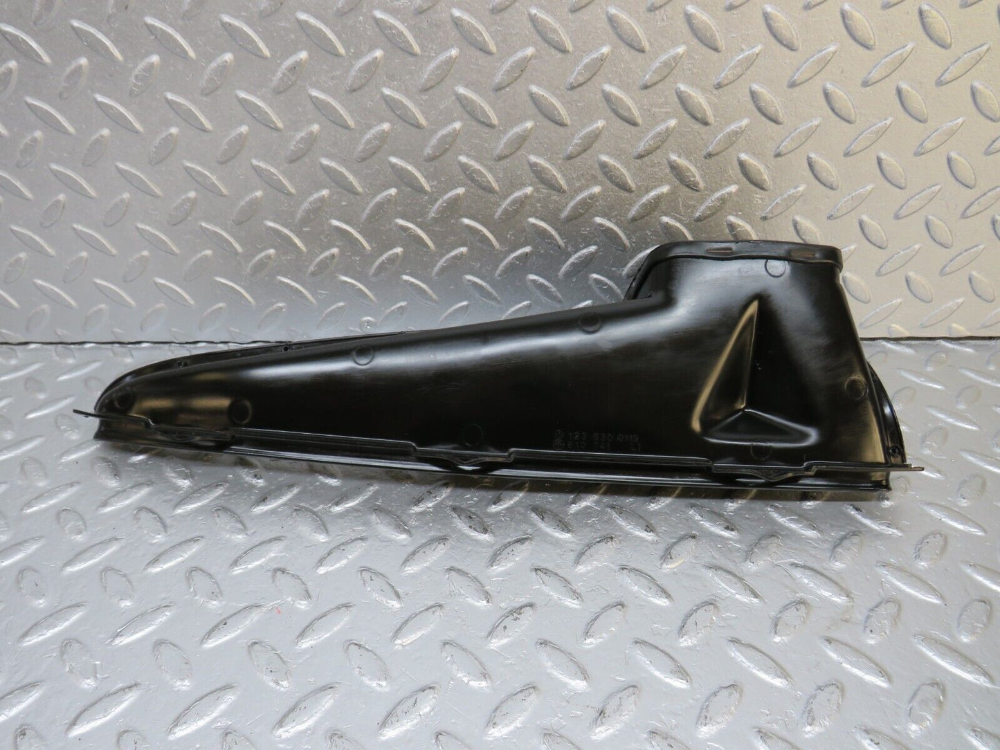 40550 Mercedes-Benz W123 300D Air Duct Vent Pair 1238300219 1238300119