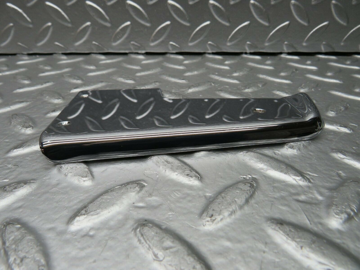 22619 Mercedes-Benz C124 E220 Coupe Left Door Chrome Cover