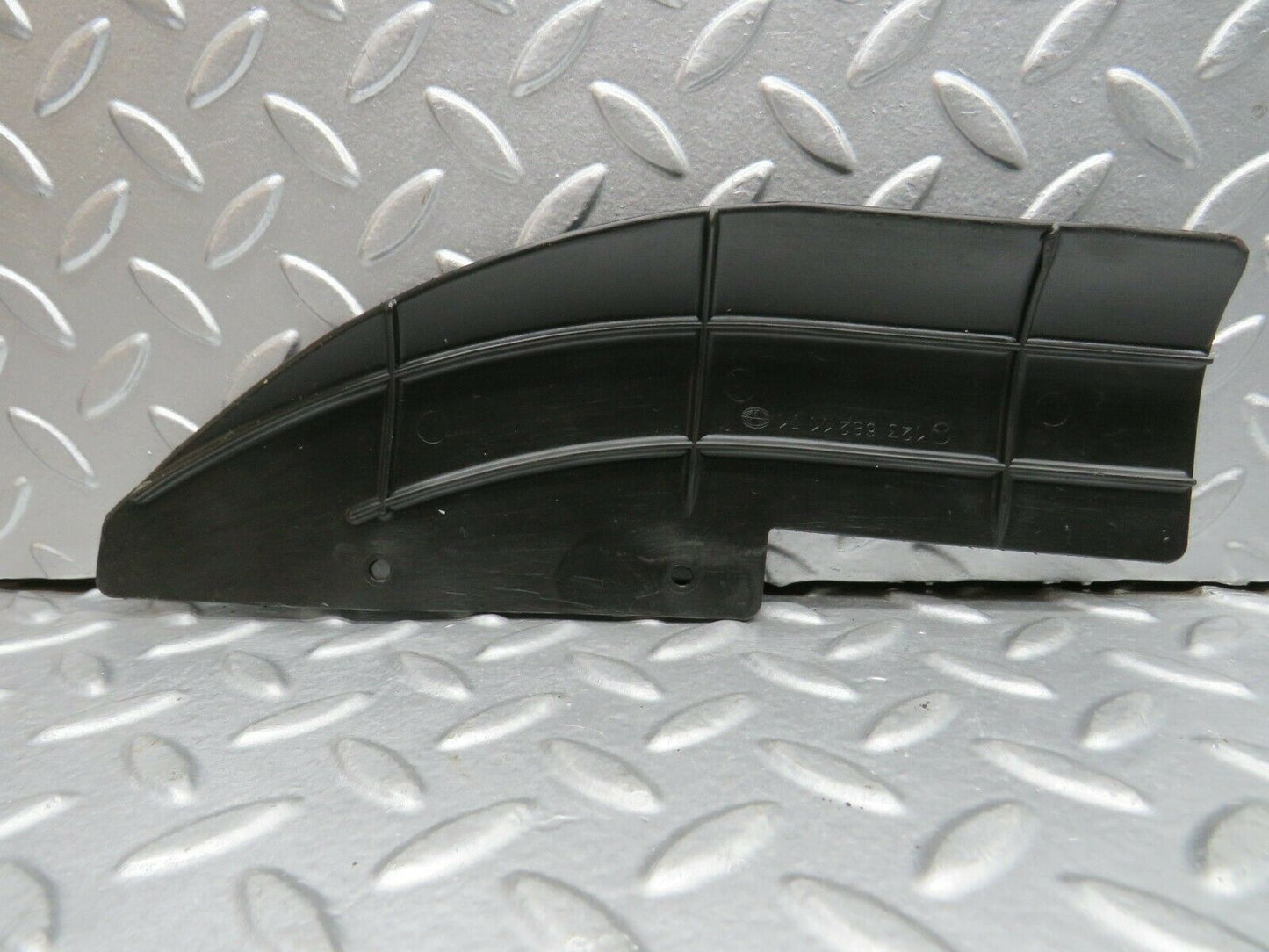 22299 Mercedes-Benz S123 280TE Rear Right Fender Wing Splash Guard 1236821171