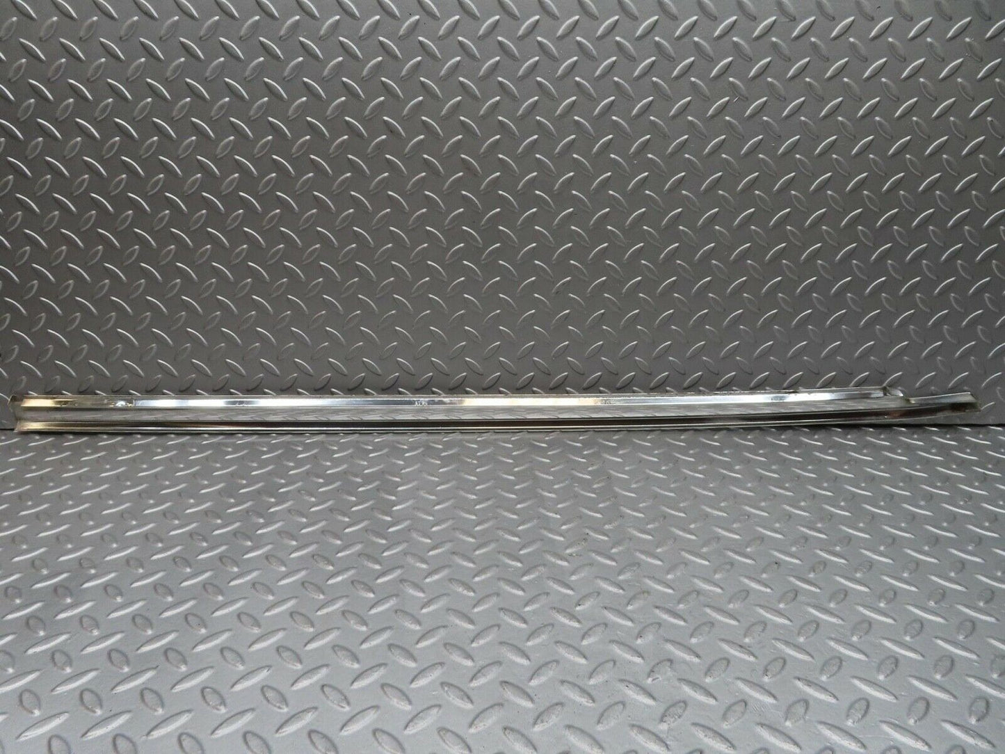 12084 Mercedes-Benz C123 230CE Coupe Left Door Chrome Moulding Trim