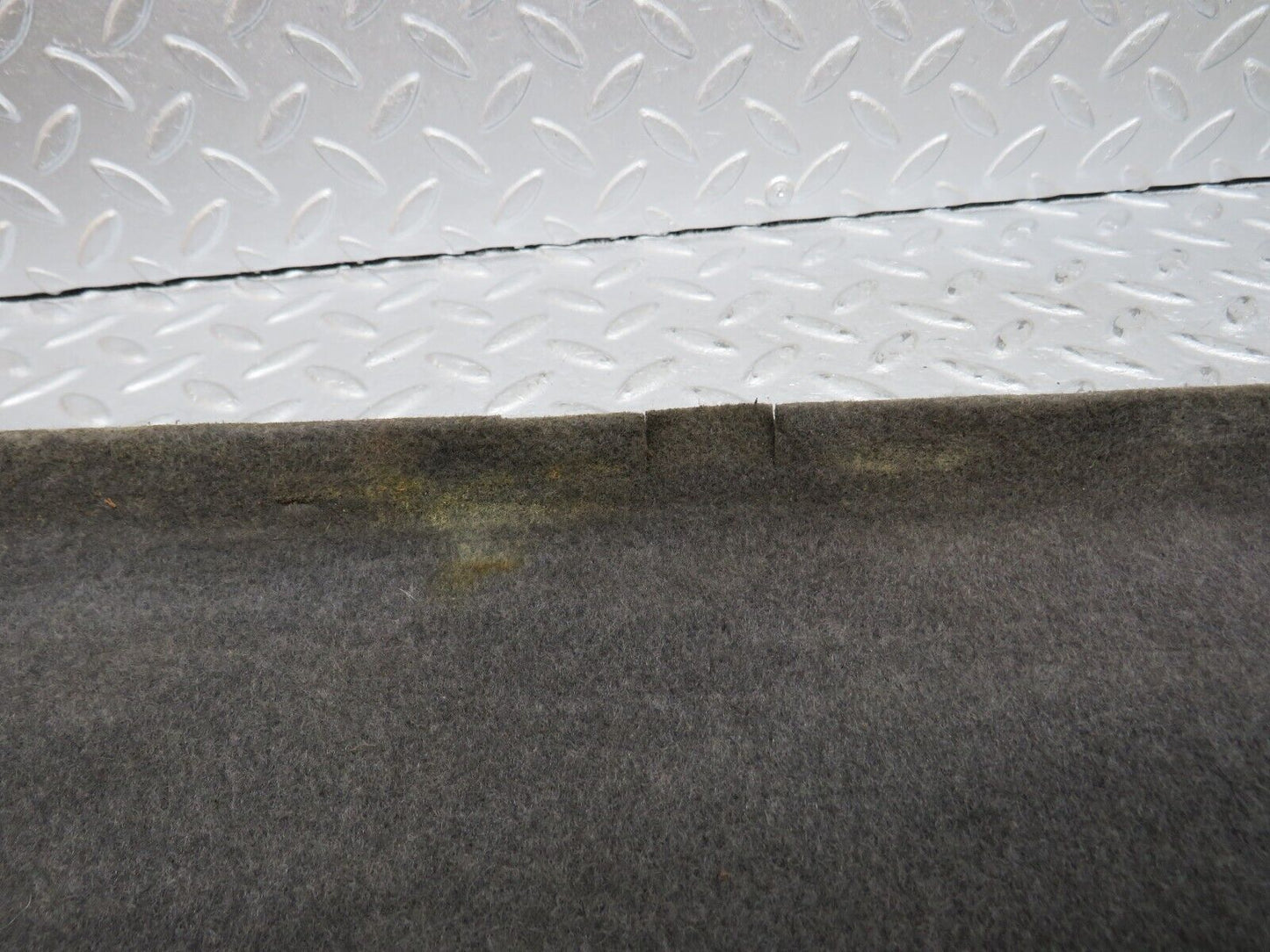36231 Mercedes-Benz W126 420SE Fuel Tank Cover Plate Carpet Grey