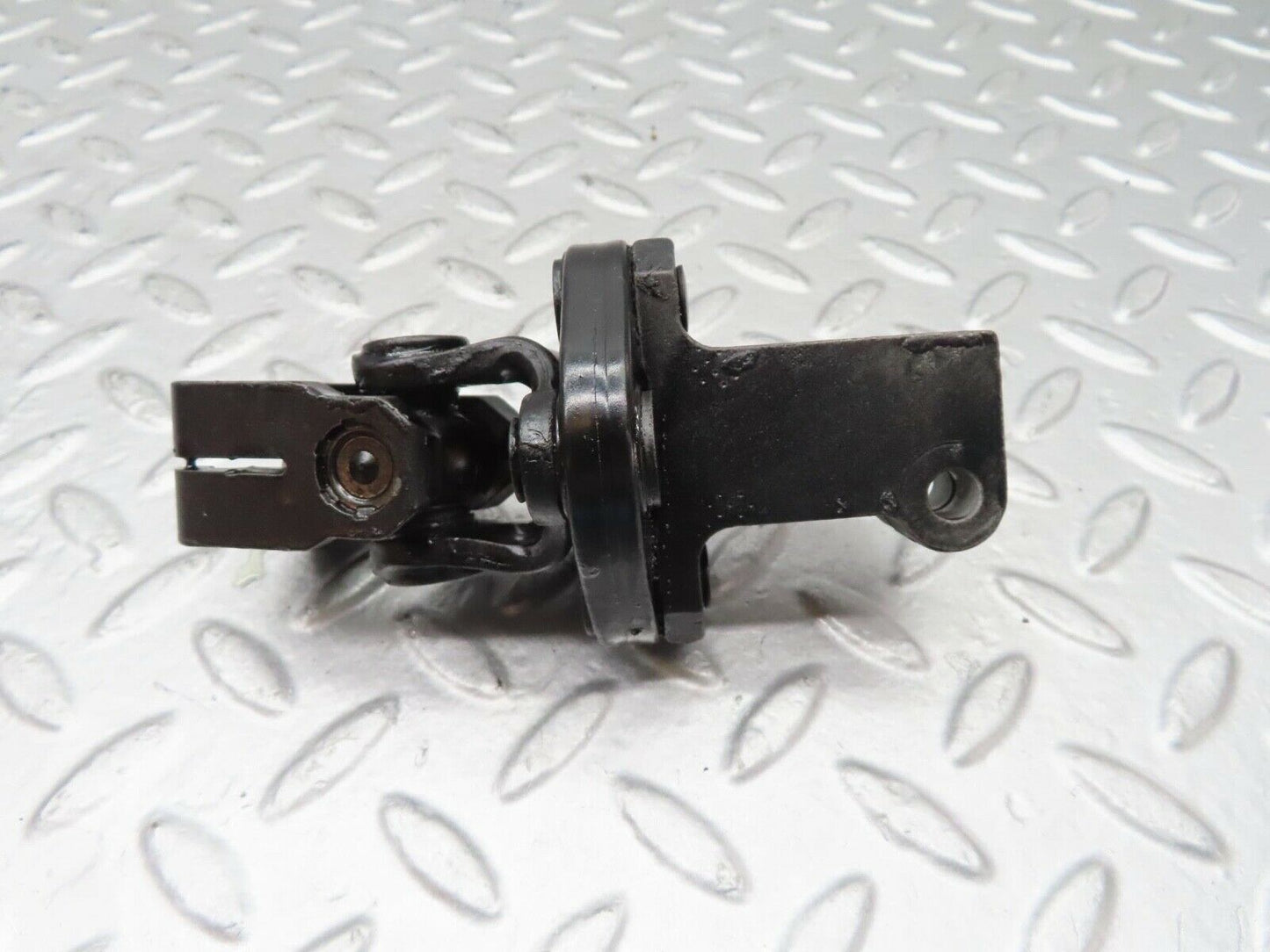 15122 Mercedes-Benz W140 S320 Steering Column Joint 2104620046