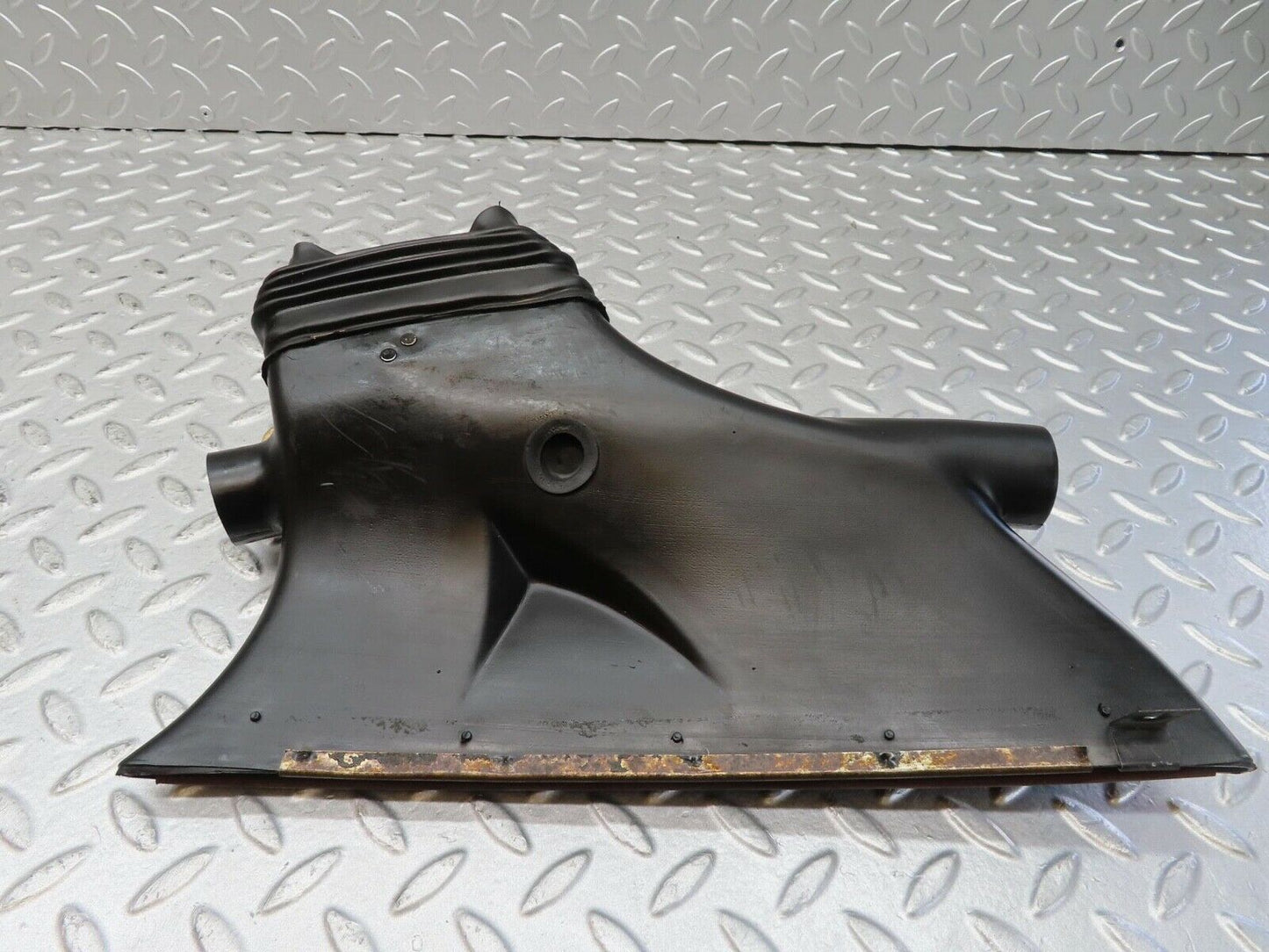 12392 Mercedes-Benz W108 280SE 3.5 Air Vent Duct Left Side