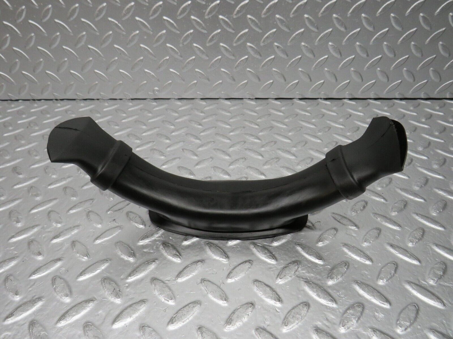 30665 Mercedes-Benz W201 190E Heater Water Drain 2018320025