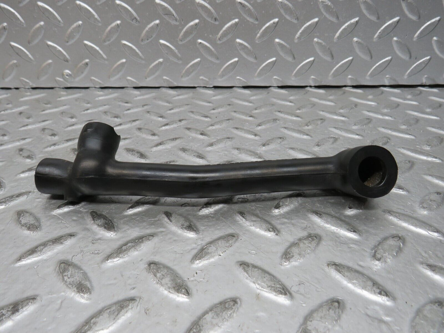 28845 Mercedes-Benz W123 230E Air Intake Pipe 1020945882
